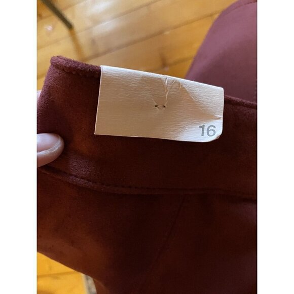 Maurices Faux Suede Button Down High Rise Wine Burgundy Skirt Size 16 New - Picture 9 of 9